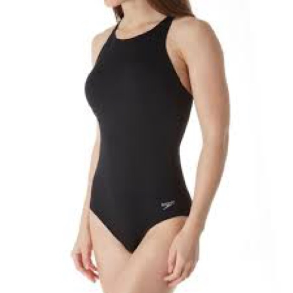 NWT - Women’s Speedo 7723174 Endurance One Piece Swimsuit (Size 6)
